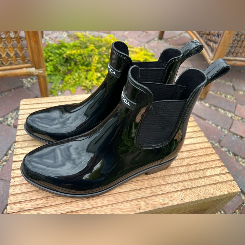 Nautica Women’s Black Ankle Boots size 7